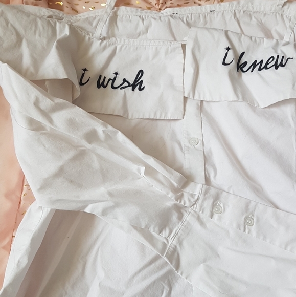 Off the sholder top + free item - Picture 1 of 3